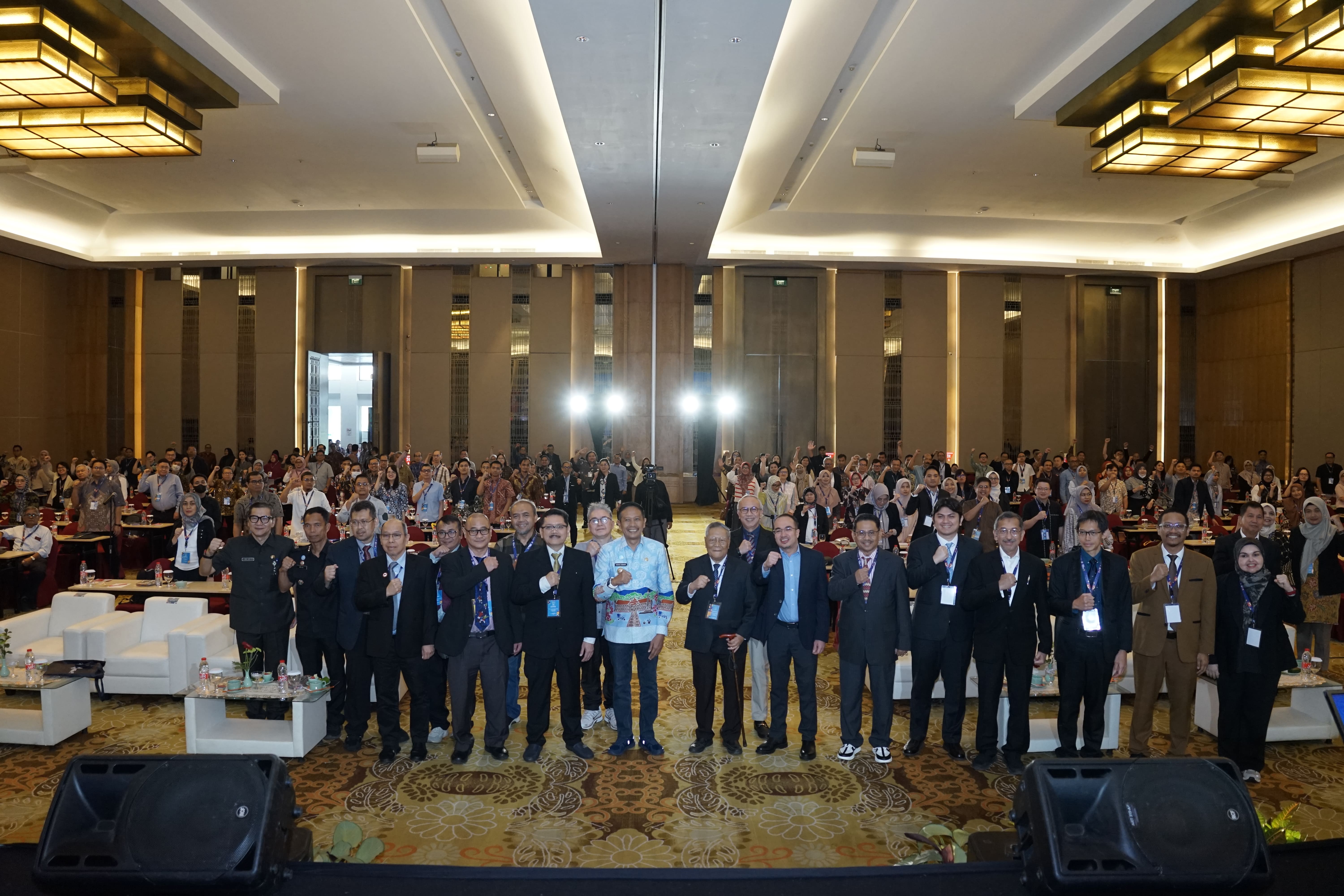 kusuma-enterprise-supports-the-successful-implementation-of-the-2025-national-gastroenterology-conference-symposium-in-malang